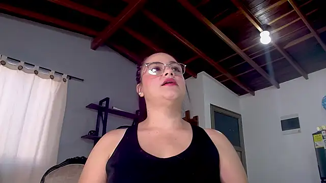 maela1 online show from November 17, 12:55 pm