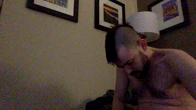 Fr4nk1eFFuxxx online show from January 4, 7:55 am