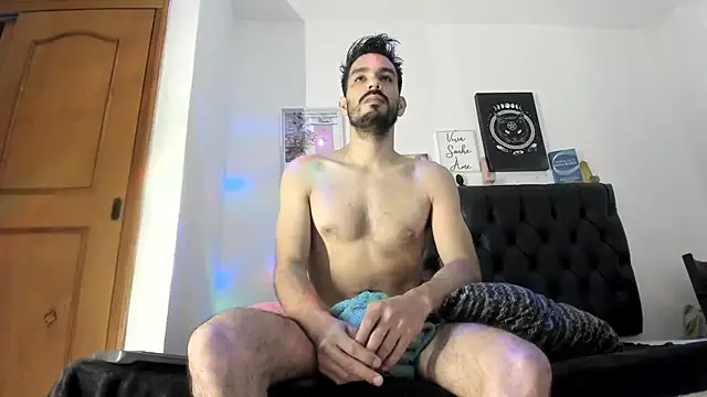 JohanyLatino online show from January 13, 5:23 pm