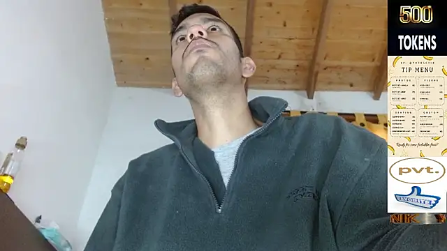 JohanyLatino online show from April 17, 11:46 am