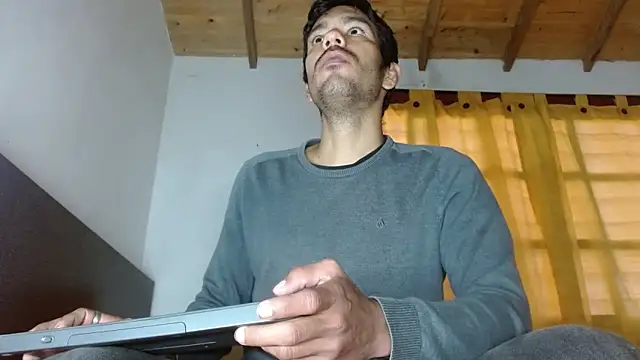 JohanyLatino online show from June 21, 11:07 pm