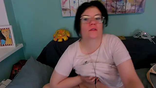 EverlyRays online show from March 16, 10:19 am