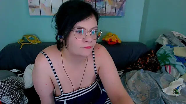 EverlyRays online show from April 12, 10:26 pm