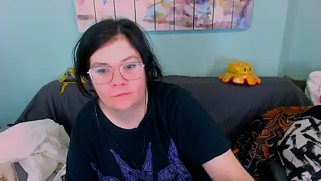 EverlyRays online show from April 19, 12:15 pm