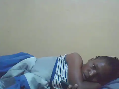 Smillie prety online show from November 17, 3:45 am