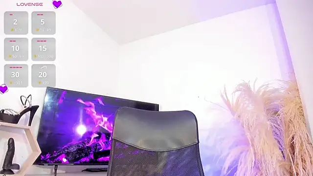 Snapshot of Fenty_XX chatting on September 25, 4:00 pm Fenty XX online show from September 25, 4:00 pm