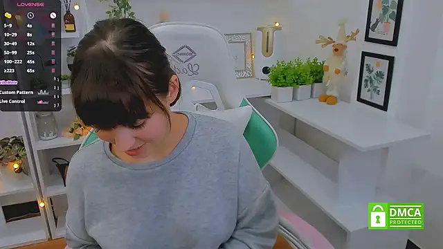  Eliizabeth  online show from March 22, 1:11 am