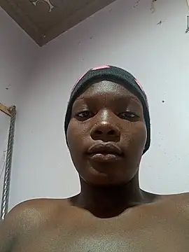 Snapshot of sweet_zara01 chatting on June 7, 10:02 pm sweet zara01 online show from June 7, 10:02 pm