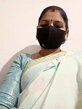 Snapshot of Riyaa-Devi chatting on February 2, 5:48 pm Riyaa-Devi online show from February 2, 5:48 pm