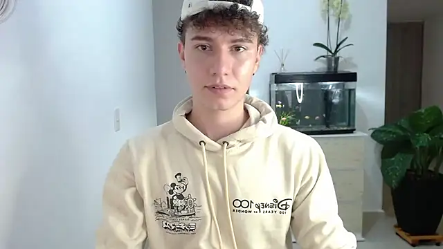 adrian morelly online show from December 18, 2:32 am