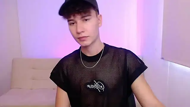 adrian morelly online show from March 13, 5:08 pm