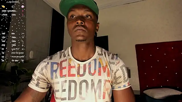 DannSmmith online show from March 12, 4:40 am