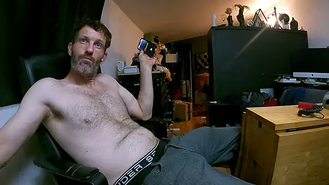 leanjamesdean online show from September 11, 4:45 am