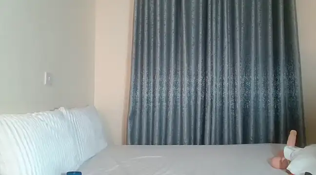 Snapshot of Elegant_Ebony chatting on December 28, 8:58 am Elegant Ebony online show from December 28, 8:58 am