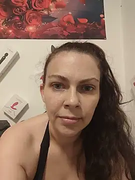 Snapshot of LEAsquirt91 chatting on June 24, 10:47 am LEAsquirt91 online show from June 24, 10:47 am