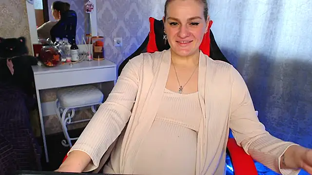 Snapshot of EndlessLustX chatting on February 21, 4:51 am EndlessLustX online show from February 21, 4:51 am