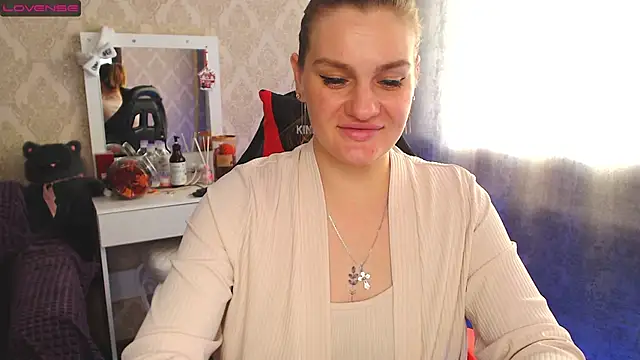 Snapshot of EndlessLustX chatting on February 21, 8:40 am EndlessLustX online show from February 21, 8:40 am