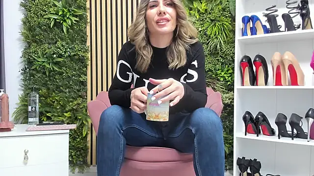 sweetcherry30 online show from April 11, 6:18 am