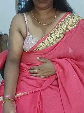 Snapshot of Malluivaniya chatting on December 5, 6:44 am Malluivaniya online show from December 5, 6:44 am