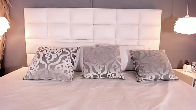 Snapshot of AbbieJordan chatting on December 9, 11:13 pm AbbieJordan online show from December 9, 11:13 pm