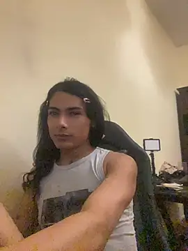 calliemaggotbone online show from June 24, 2:38 pm