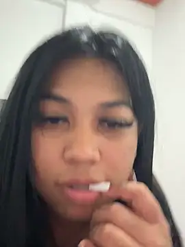 Snapshot of Emily_restrepo chatting on September 11, 4:12 am Emily restrepo online show from September 11, 4:12 am