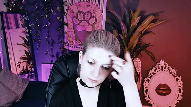 Snapshot of Noah_ElmerX chatting on August 9, 2:33 pm Noah ElmerX online show from August 9, 2:33 pm