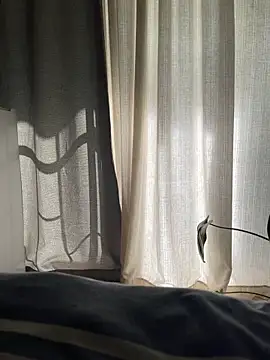 Snapshot of YesTheSexiest chatting on March 8, 1:03 pm YesTheSexiest online show from March 8, 1:03 pm