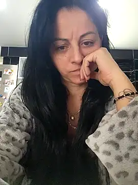 bruneta sexy23 online show from December 6, 1:44 pm