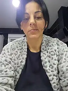 bruneta sexy23 online show from December 17, 4:12 am