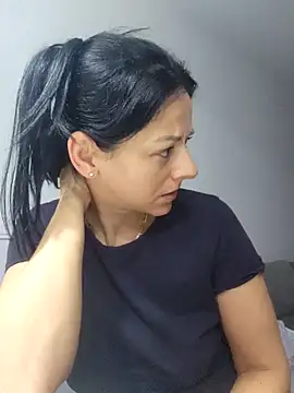 bruneta sexy23 online show from January 12, 4:40 pm