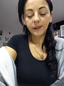 bruneta sexy23 online show from February 3, 4:25 am