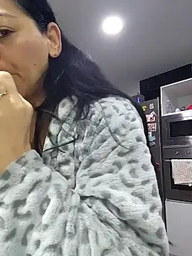 bruneta sexy23 online show from February 8, 4:25 am