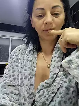 bruneta sexy23 online show from February 17, 4:42 am