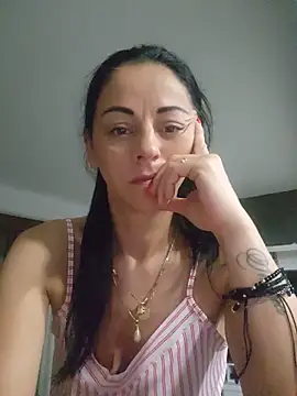 Snapshot of bruneta_sexy23 chatting on June 5, 3:35 am bruneta sexy23 online show from June 5, 3:35 am