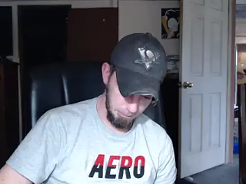 Snapshot of pensguy30 chatting on December 31, 6:24 pm pensguy30 online show from December 31, 6:24 pm