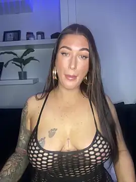 Snapshot of MissyLeeX chatting on December 13, 7:32 pm MissyLeeX online show from December 13, 7:32 pm