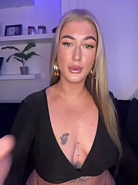 Snapshot of MissyLeeX chatting on January 4, 5:47 pm MissyLeeX online show from January 4, 5:47 pm