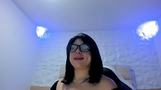 PauletteJ online show from April 1, 11:33 am