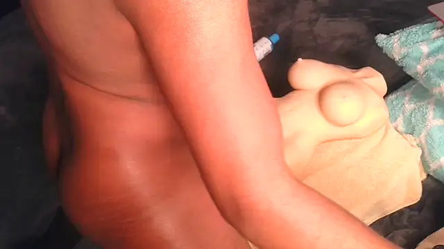 Carolinayoungin online show from January 28, 11:07 pm