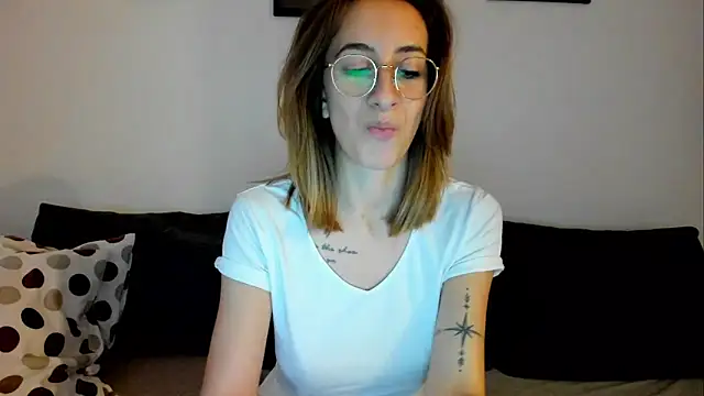 DesireMore90 online show from December 17, 1:38 pm