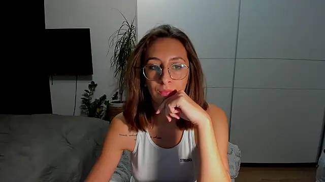 DesireMore90 online show from January 14, 3:39 pm