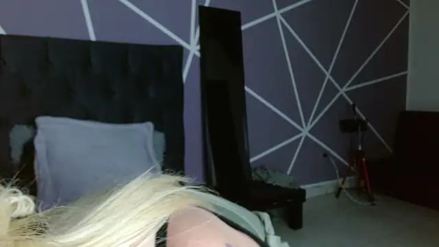 miley jensen online show from September 19, 9:11 am