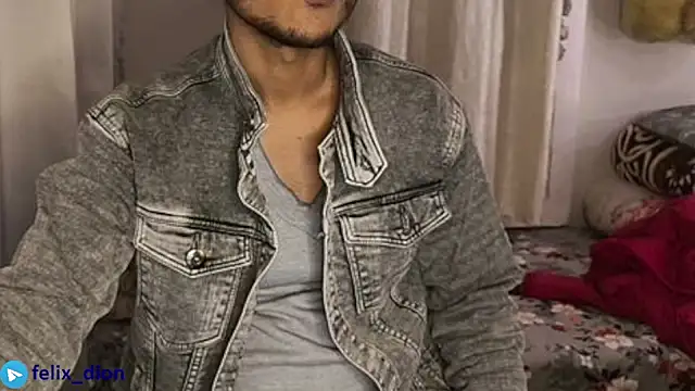 Snapshot of felix_dion chatting on February 4, 3:07 pm felix dion online show from February 4, 3:07 pm