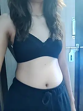 Snapshot of Karina_jaan chatting on January 3, 6:14 pm Karina jaan online show from January 3, 6:14 pm