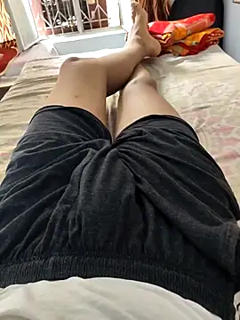 Snapshot of Horny_boy321 chatting on October 7, 9:39 am Horny boy321 online show from October 7, 9:39 am