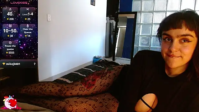 collette beaufoy  online show from December 4, 6:06 pm