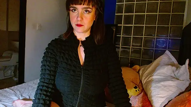 collette beaufoy  online show from March 5, 5:07 am