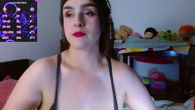 Snapshot of collette_beaufoy_ chatting on June 29, 11:49 pm collette beaufoy online show from June 29, 11:49 pm