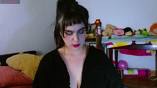 Snapshot of collette_beaufoy_ chatting on July 10, 12:30 pm collette beaufoy online show from July 10, 12:30 pm